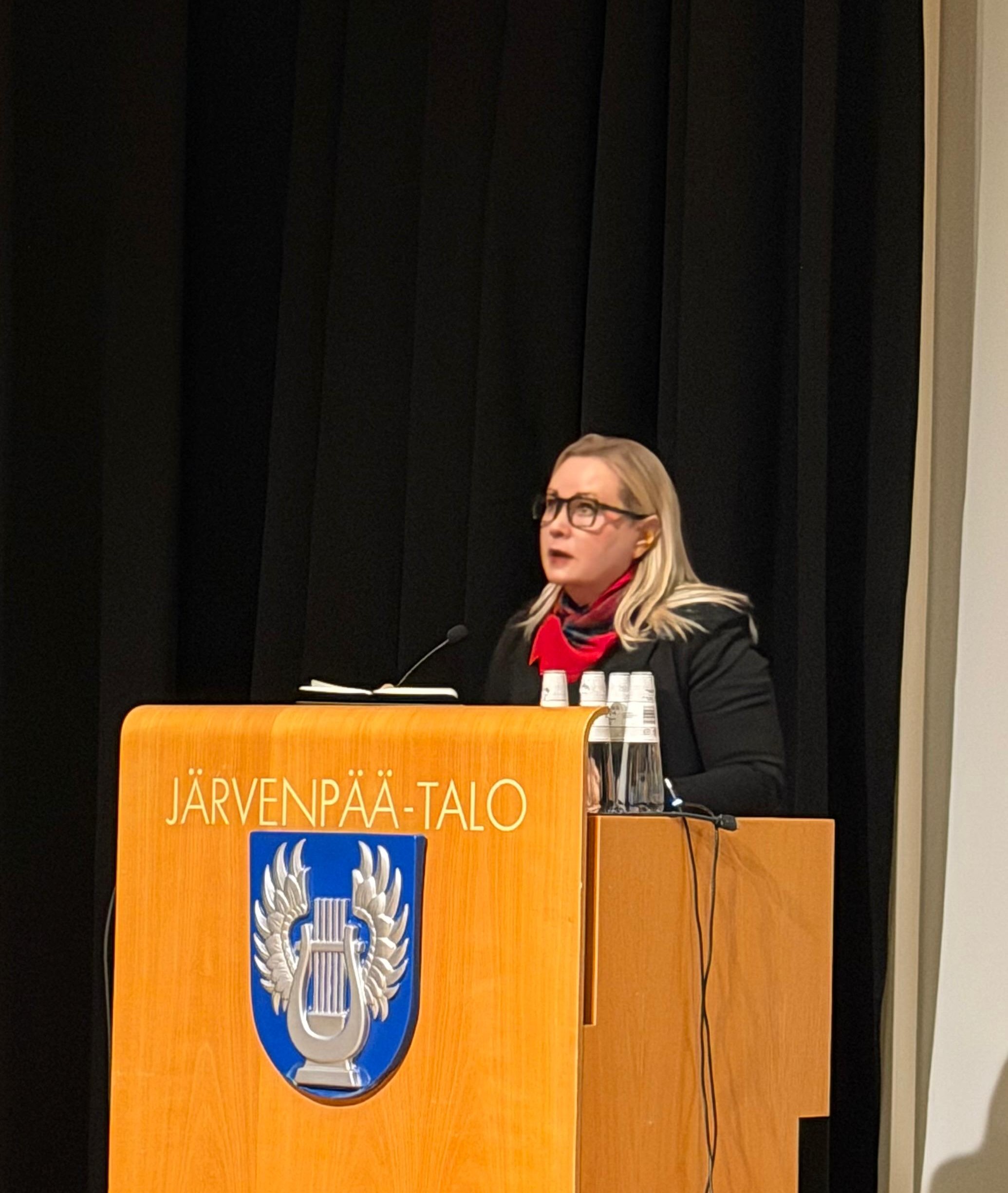 Sosialidemokraattisen valtuustoryhmän valtuustoaloite liittyen Järvenpään sisäisen liikenteen kehittämiseen